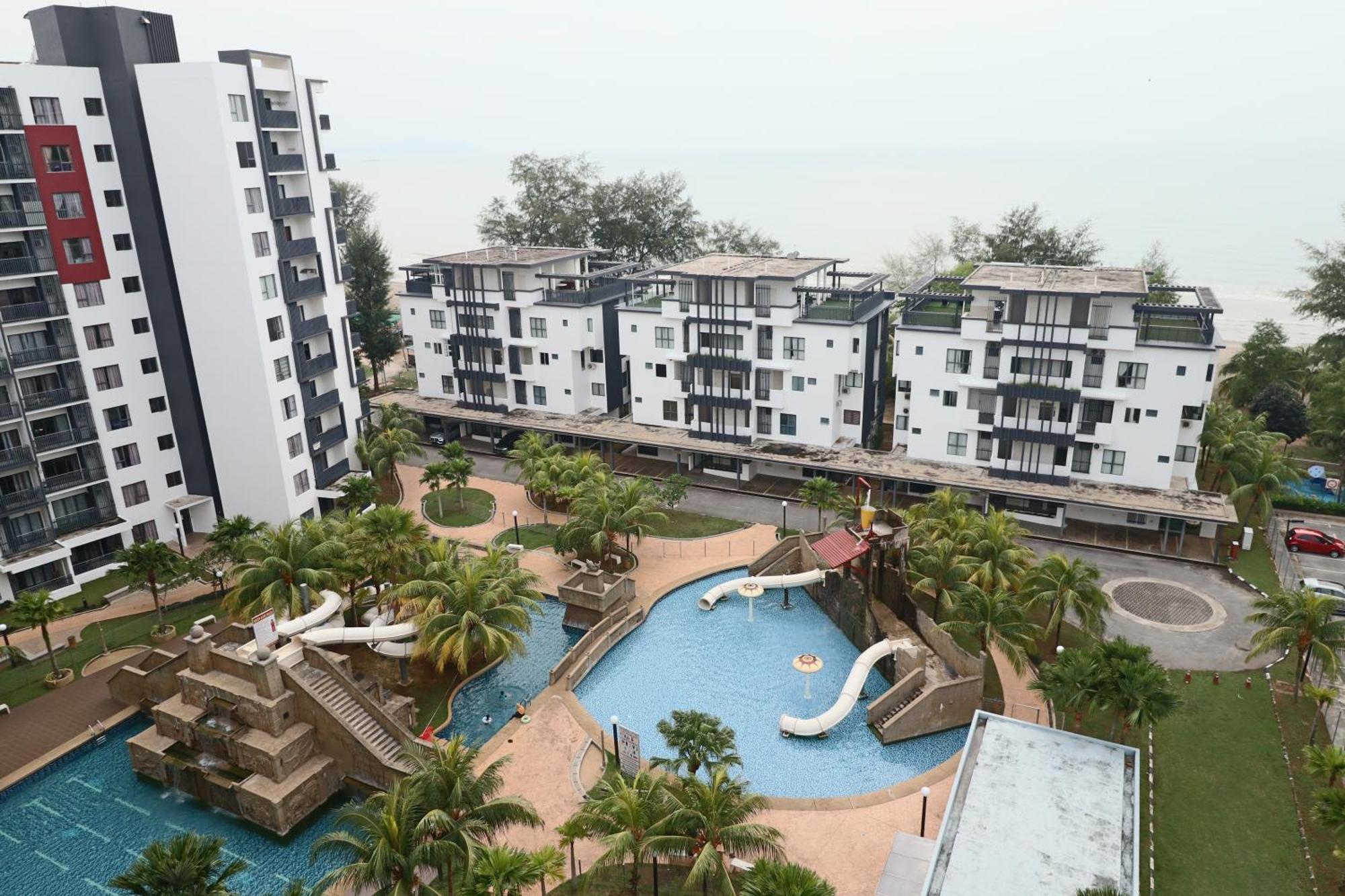 Nature Home 2 - Swiss Garden Resort Residences Beachfront Villa Kuantan Extérieur photo