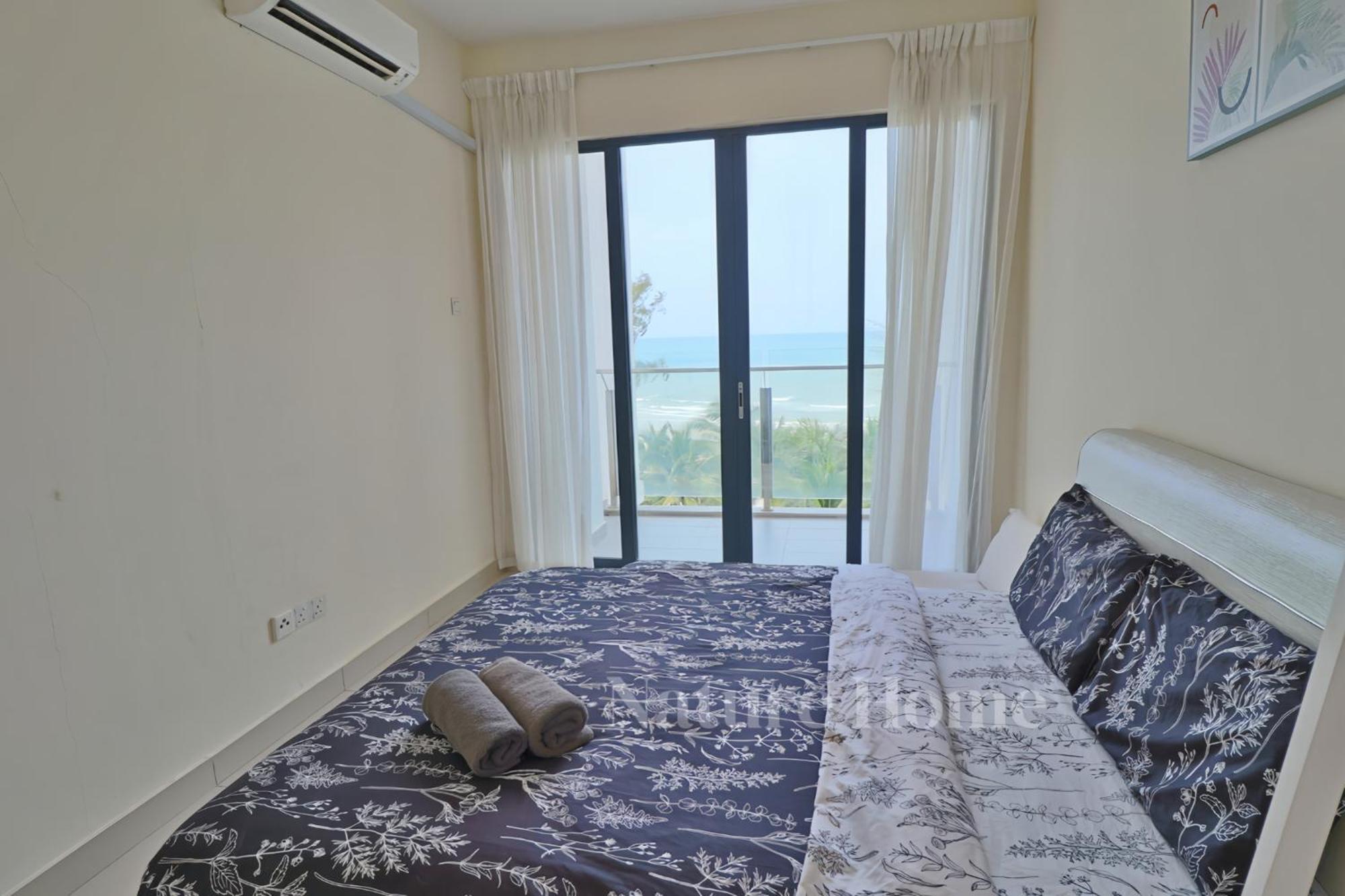Nature Home 2 - Swiss Garden Resort Residences Beachfront Villa Kuantan Extérieur photo